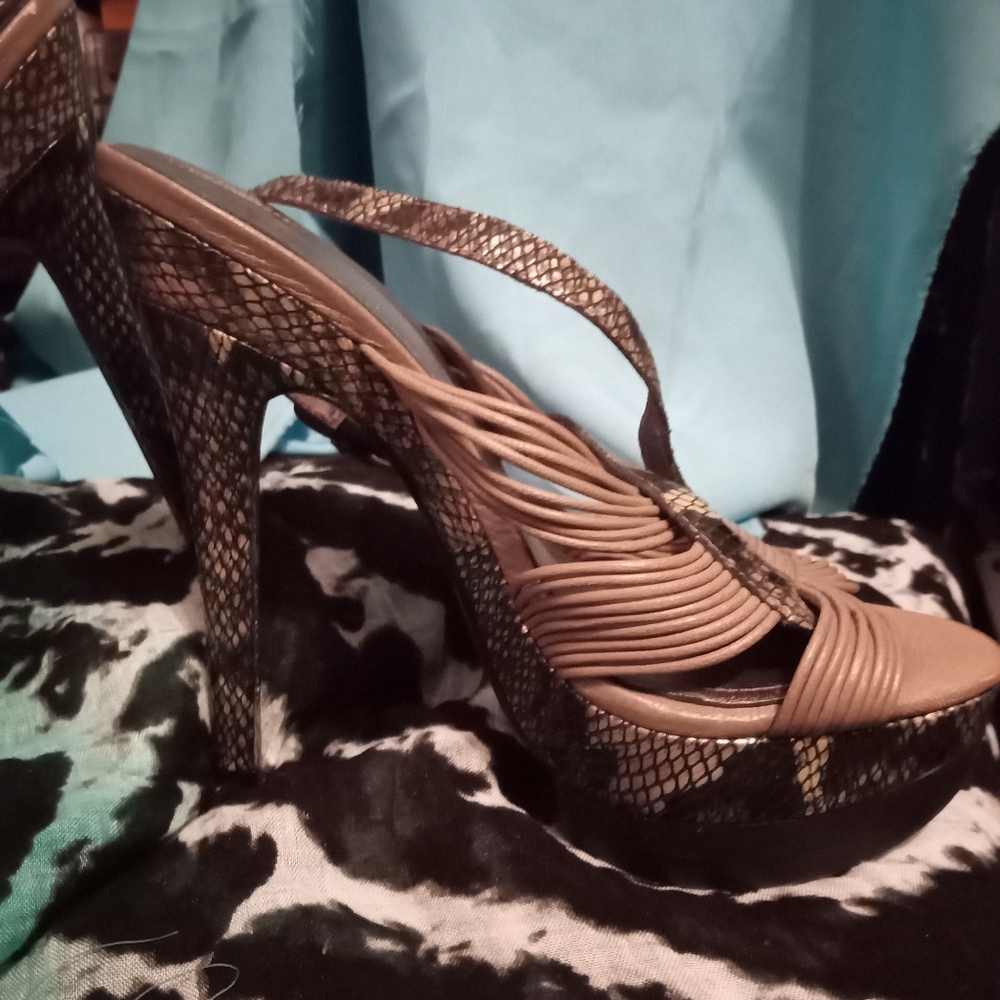 Joan & David Sz 7 Tan Snakeskin Stiletto Heels NWOT - Picture 10 of 10